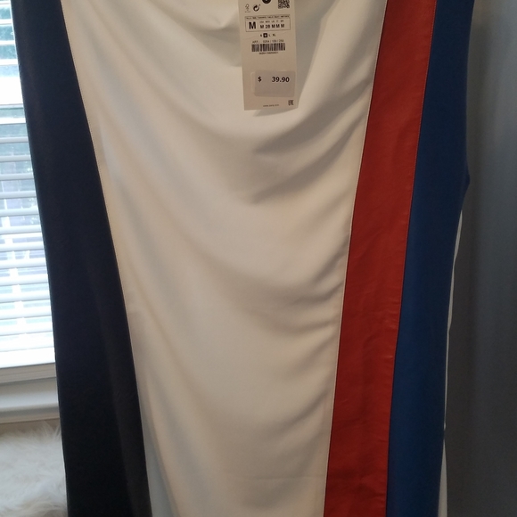 Colorblock Dress - Picture 4 of 4